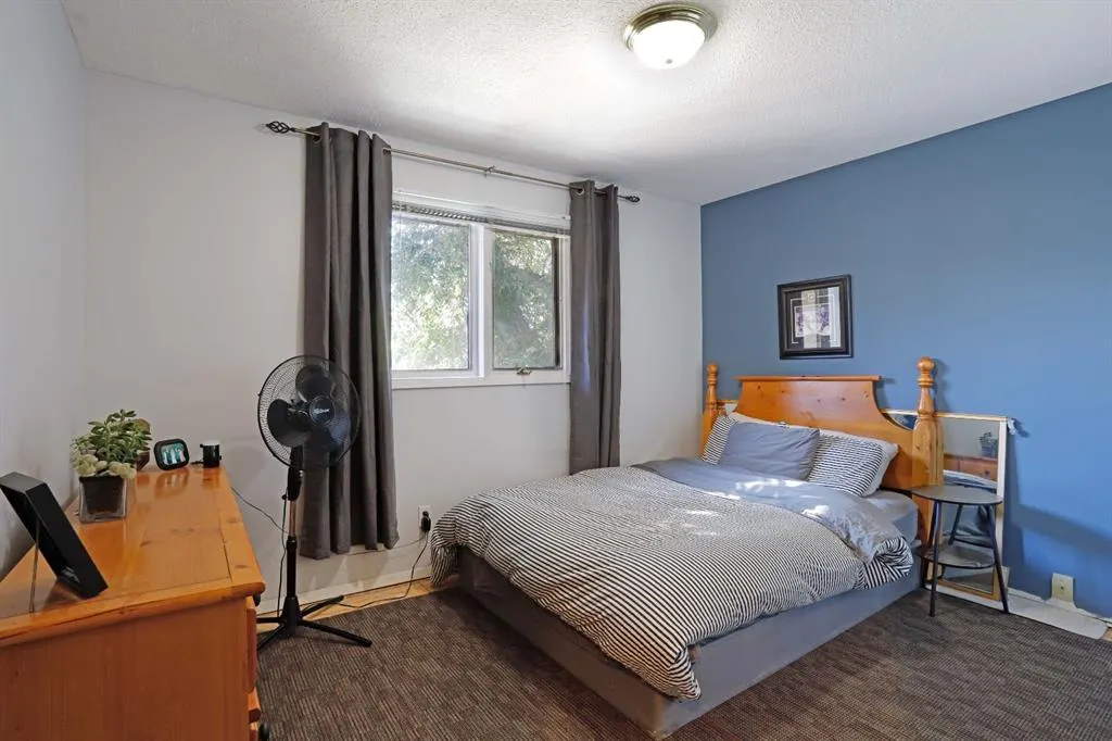 1159 Cassils Road W