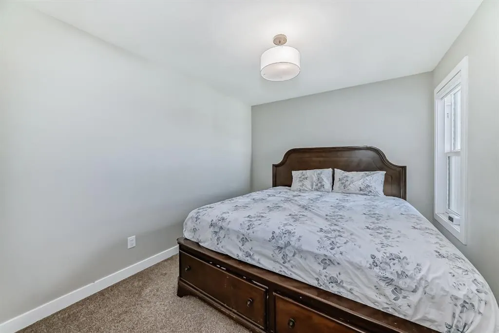321 Carringvue Place NW
