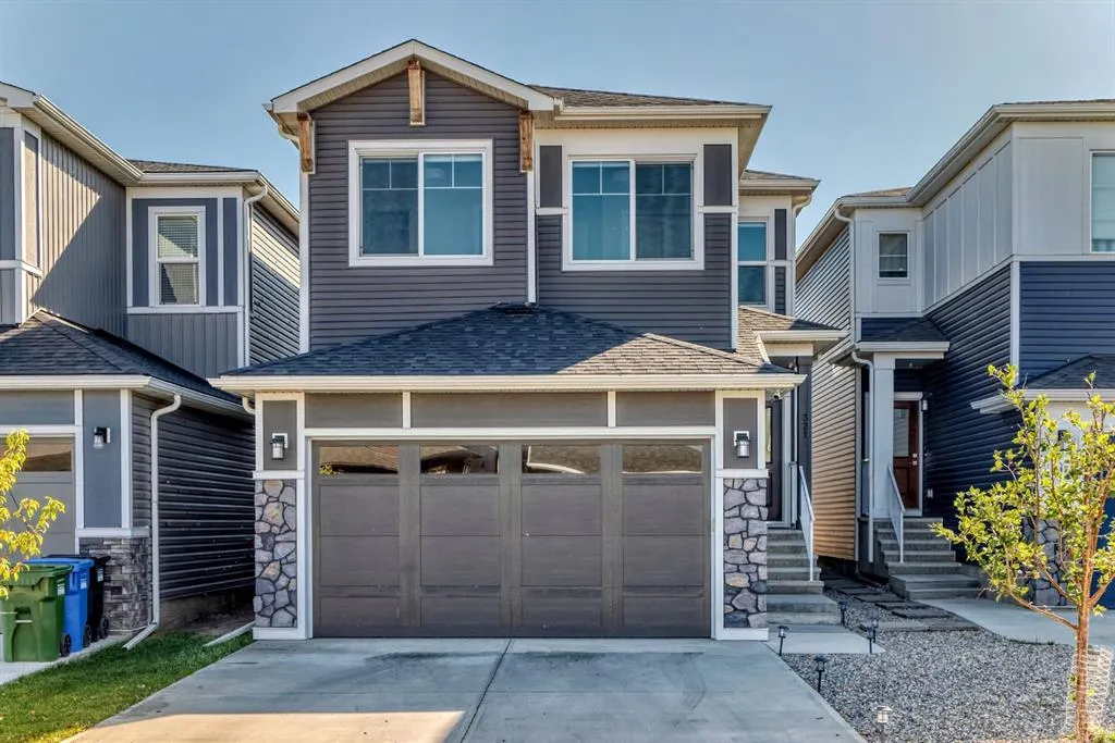 321 Carringvue Place NW