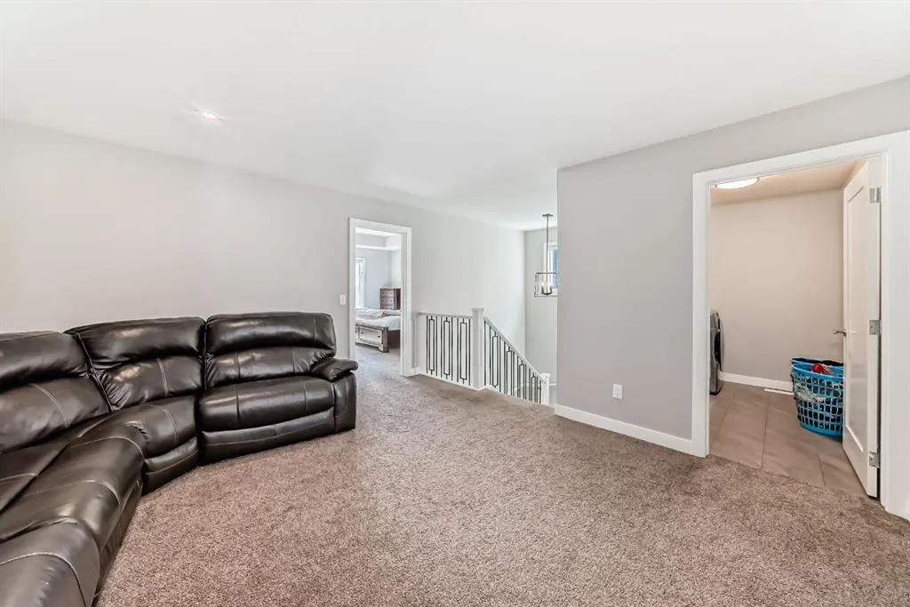 321 Carringvue Place NW