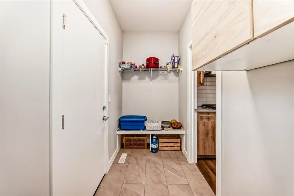 321 Carringvue Place NW