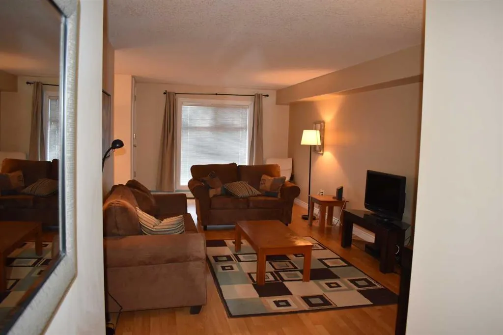 5101 18 Street, #109B
