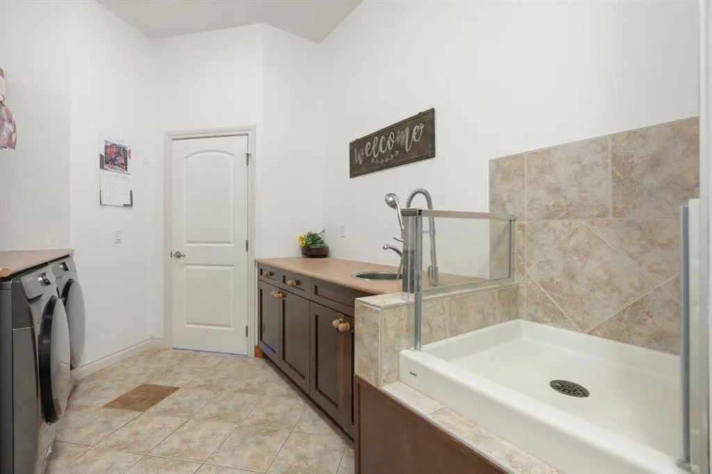 7 Rockcliff Landing NW