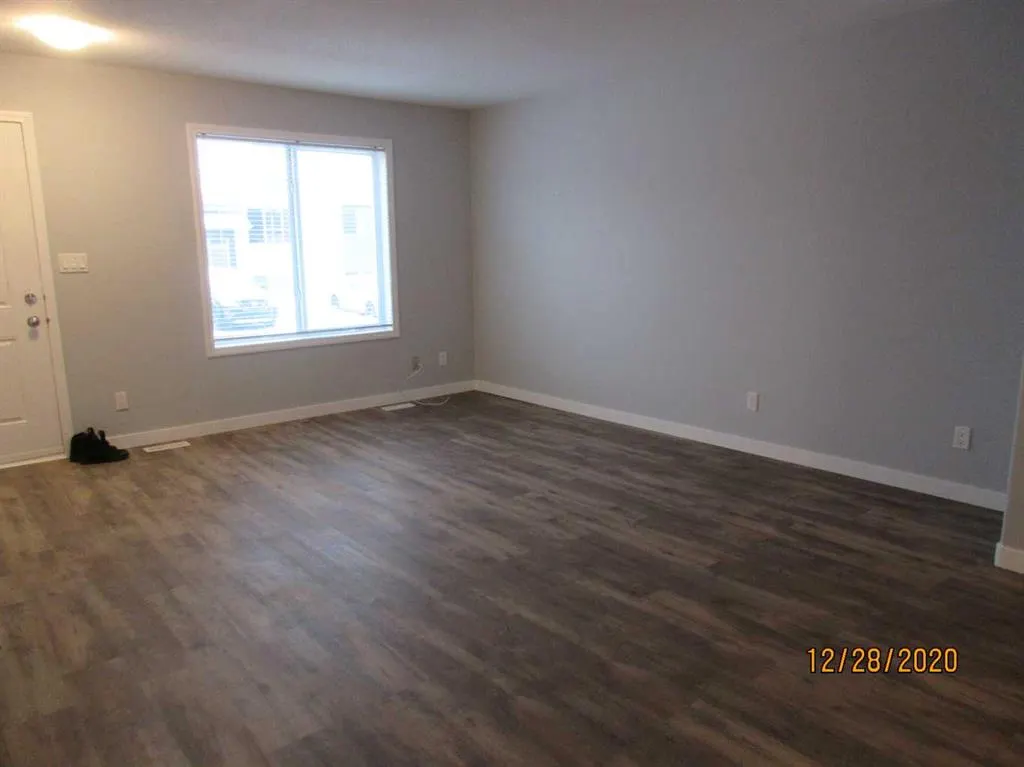 4729 18 Street, #15