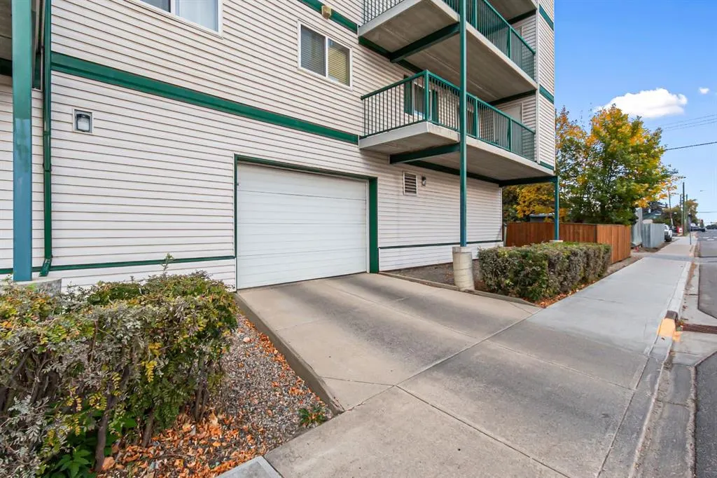 5100 52 Street, #202