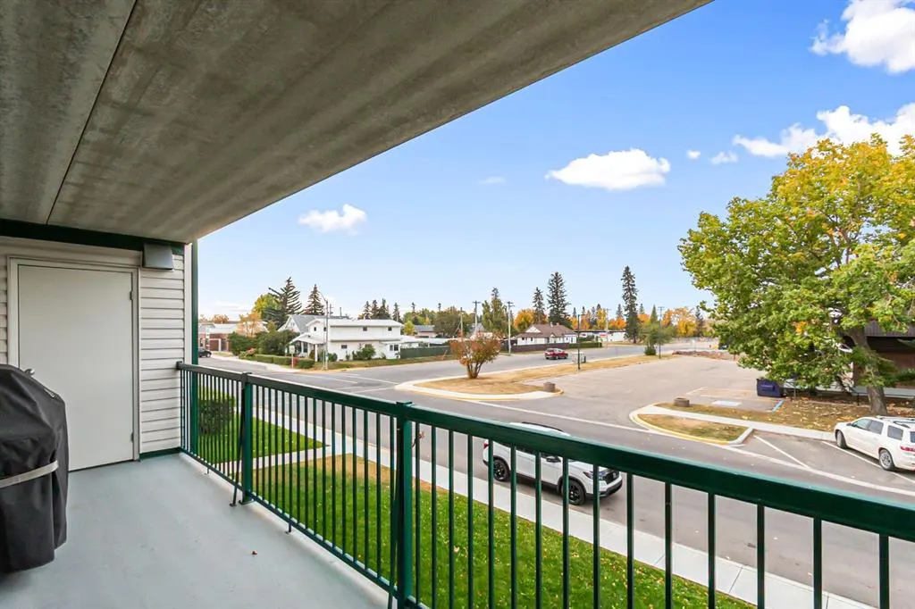 5100 52 Street, #202