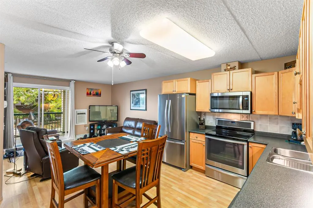 5100 52 Street, #202
