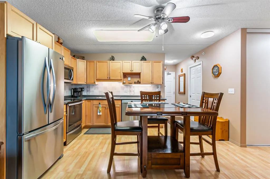 5100 52 Street, #202