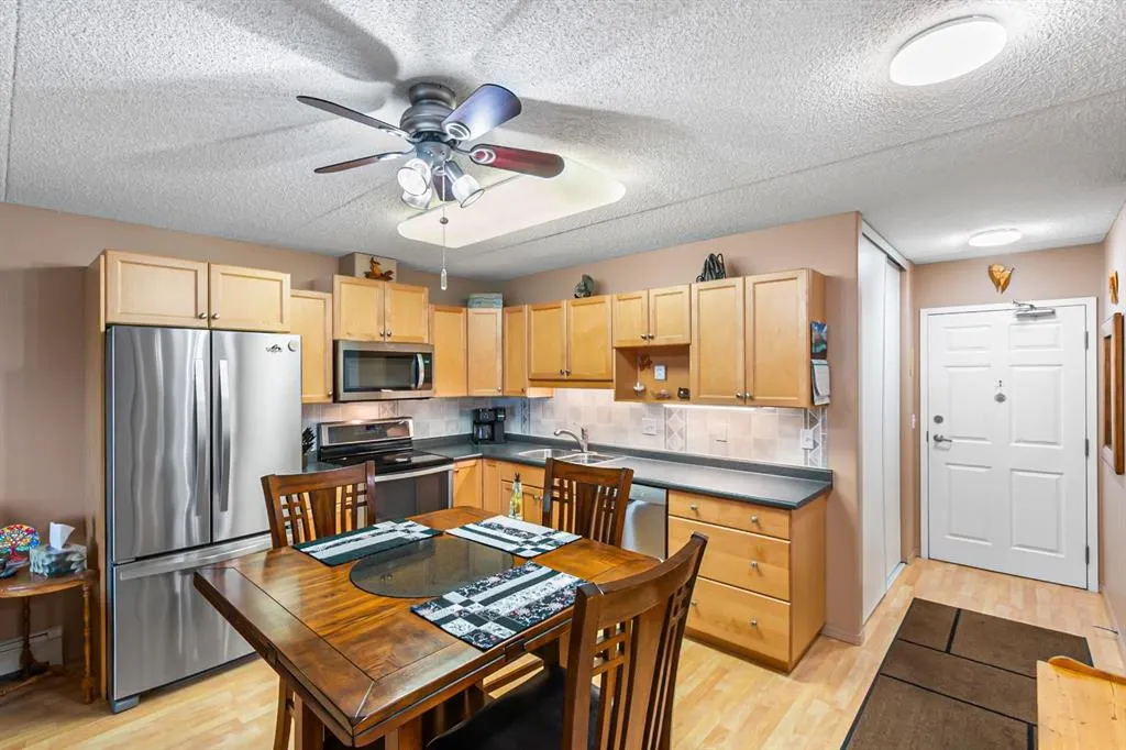 5100 52 Street, #202