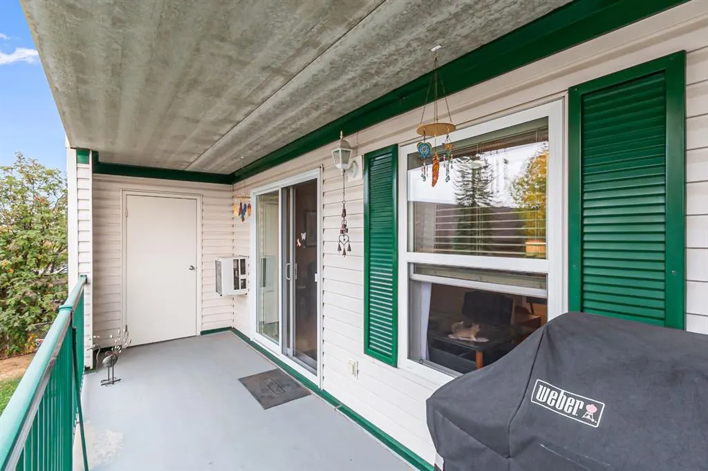 5100 52 Street, #202