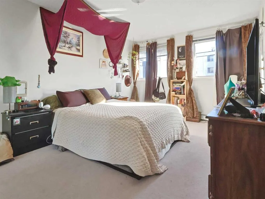 1625 14 Avenue SW, #205