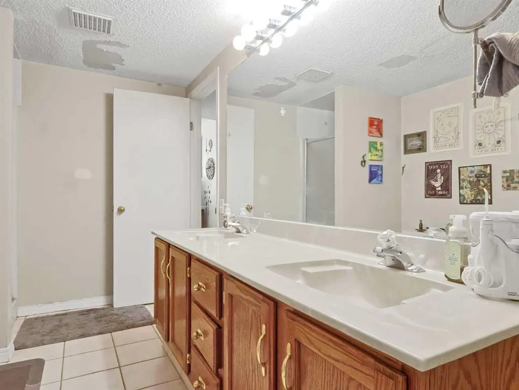 1625 14 Avenue SW, #205