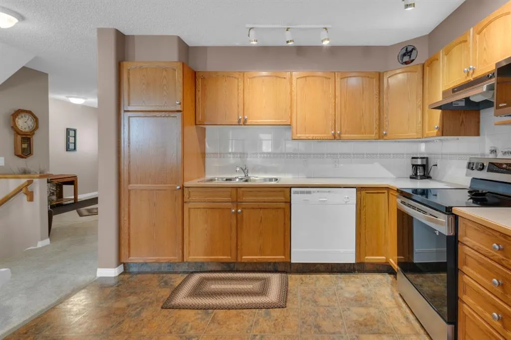 200 Sandstone Drive NW, #19