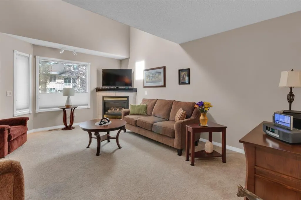 200 Sandstone Drive NW, #19