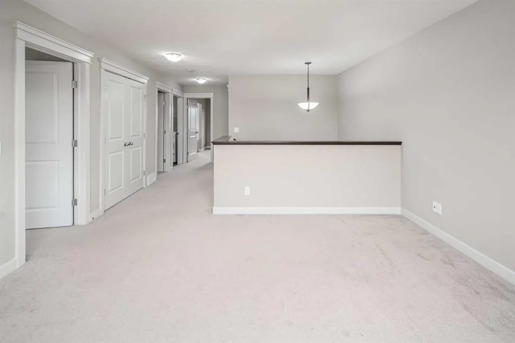 136 Evansdale Common NW