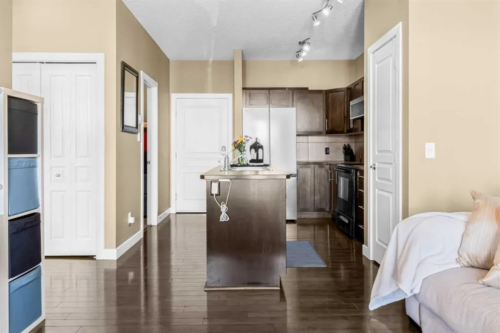 10 Panatella Road NW, #306
