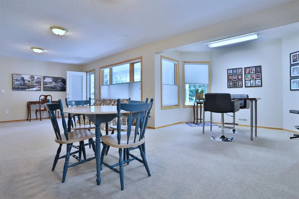 185 Hamptons Square NW