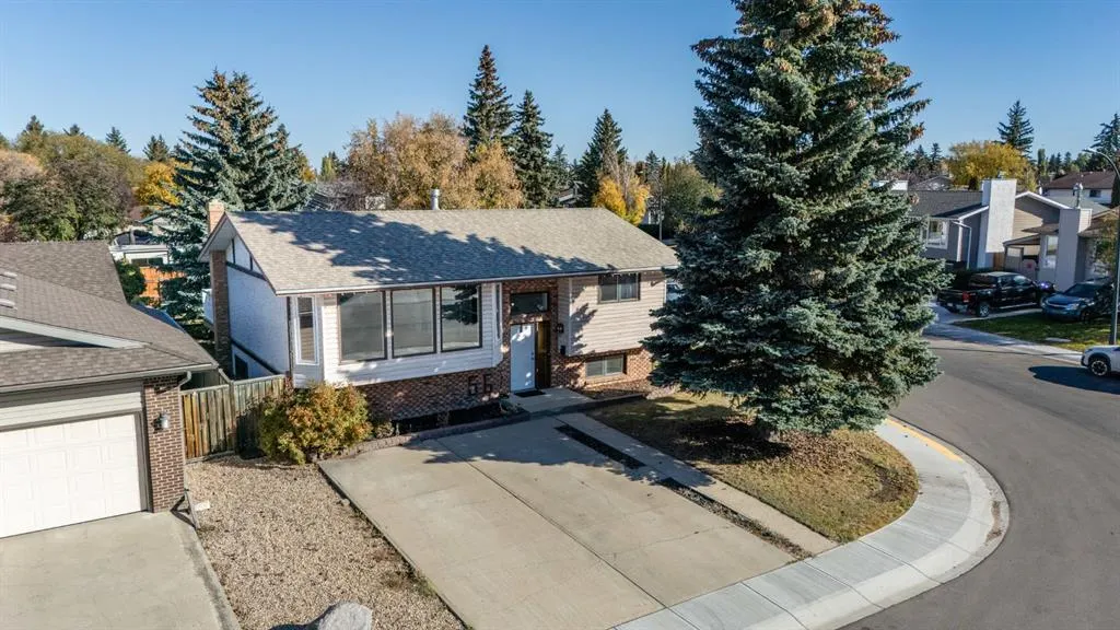 56 Marion Crescent