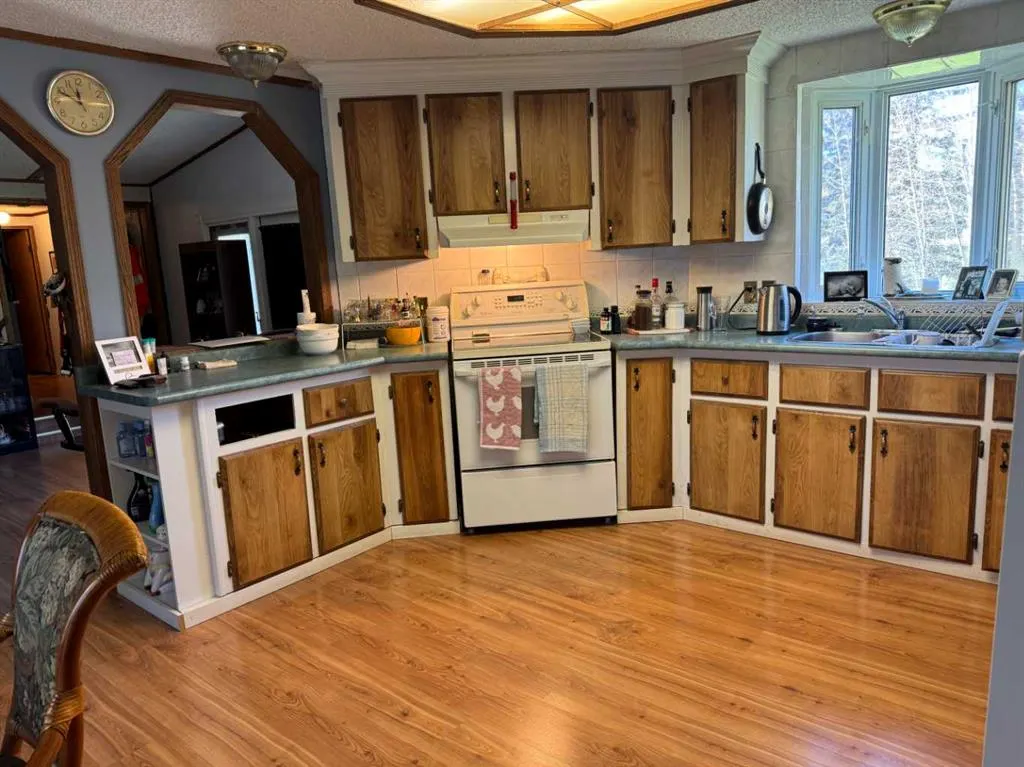 27 62045 Township Road 462