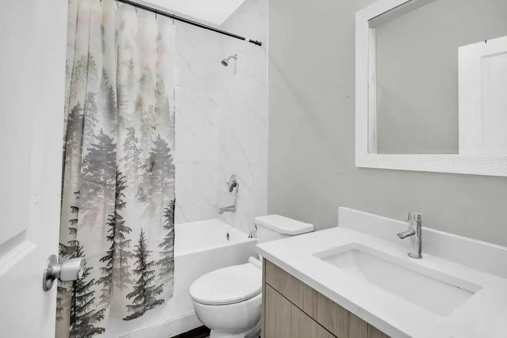 749 Windrow Manor SW