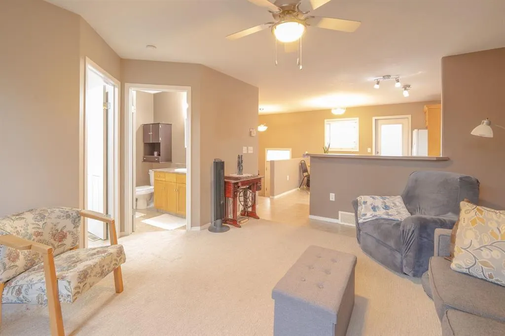 4605 55 Street, #6