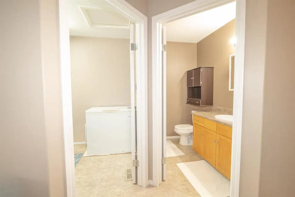 4605 55 Street, #6