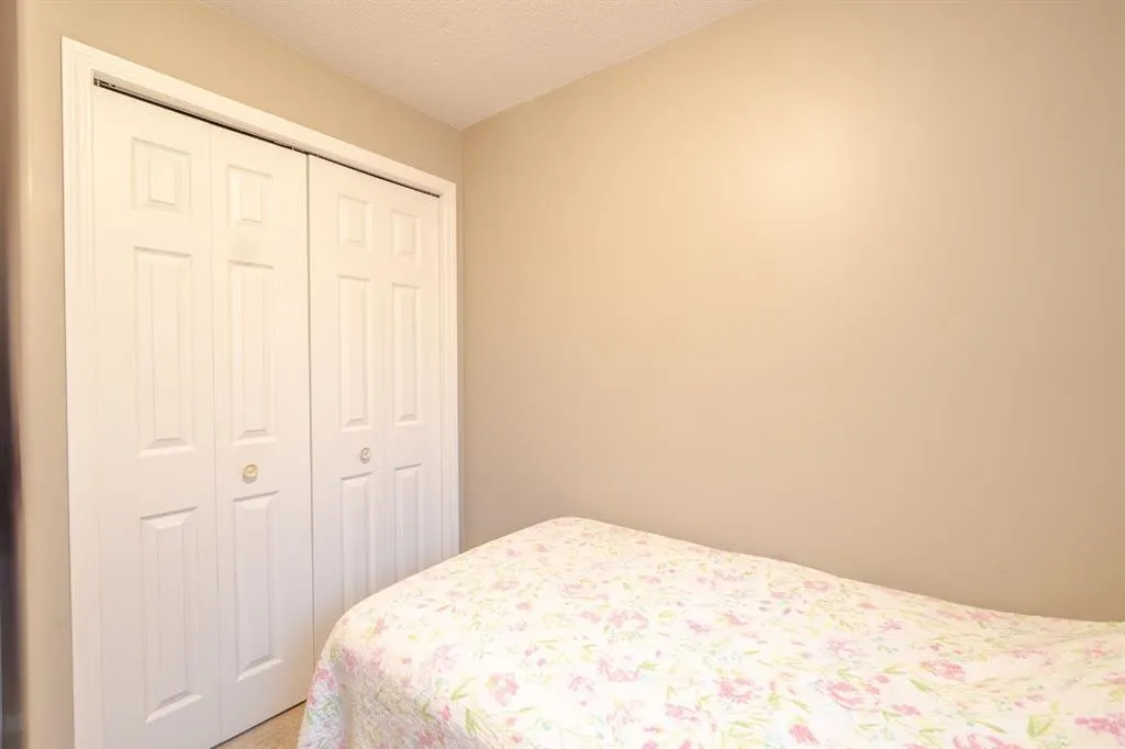 4605 55 Street, #6