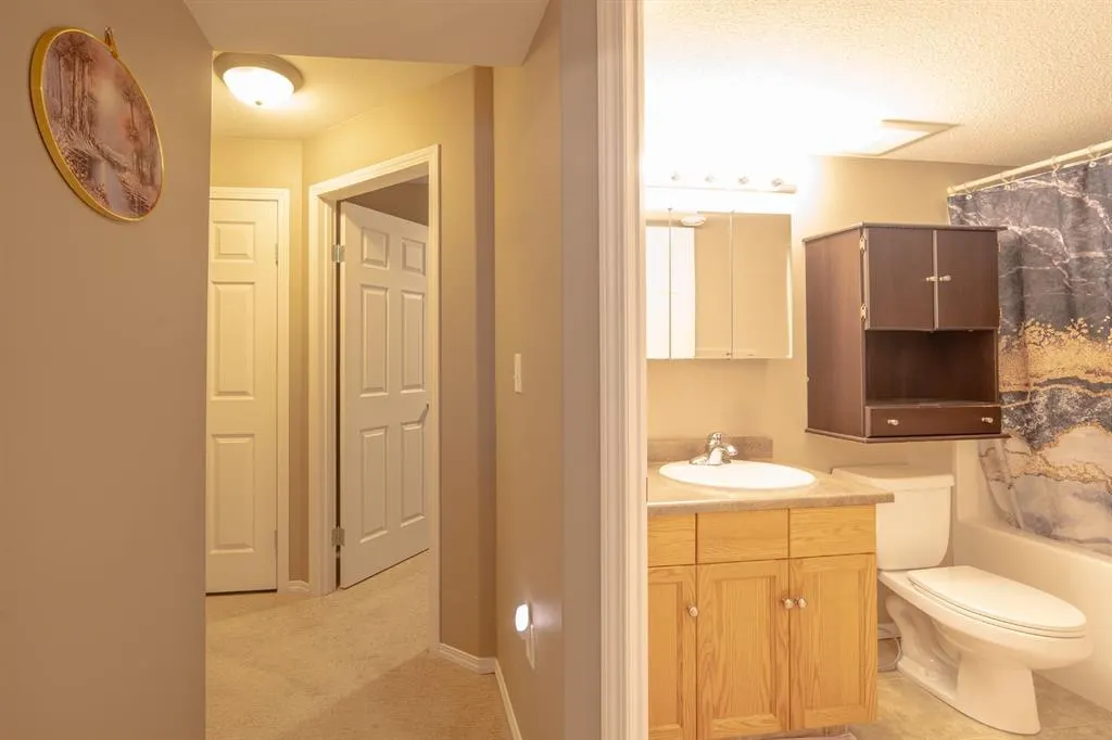 4605 55 Street, #6