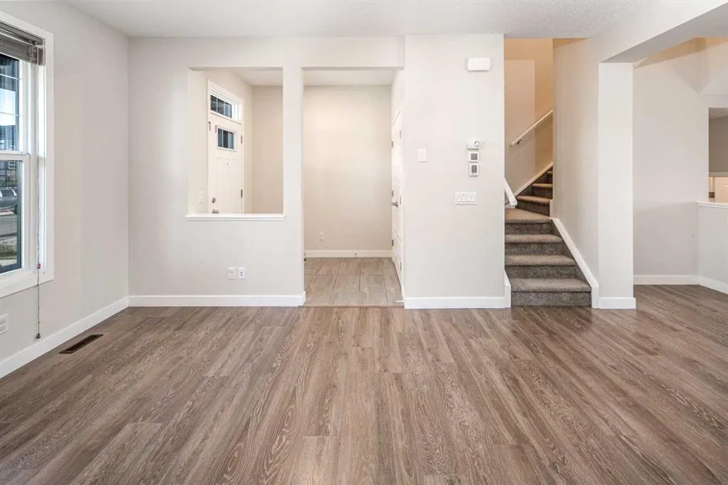 70 Evanscrest Road NW