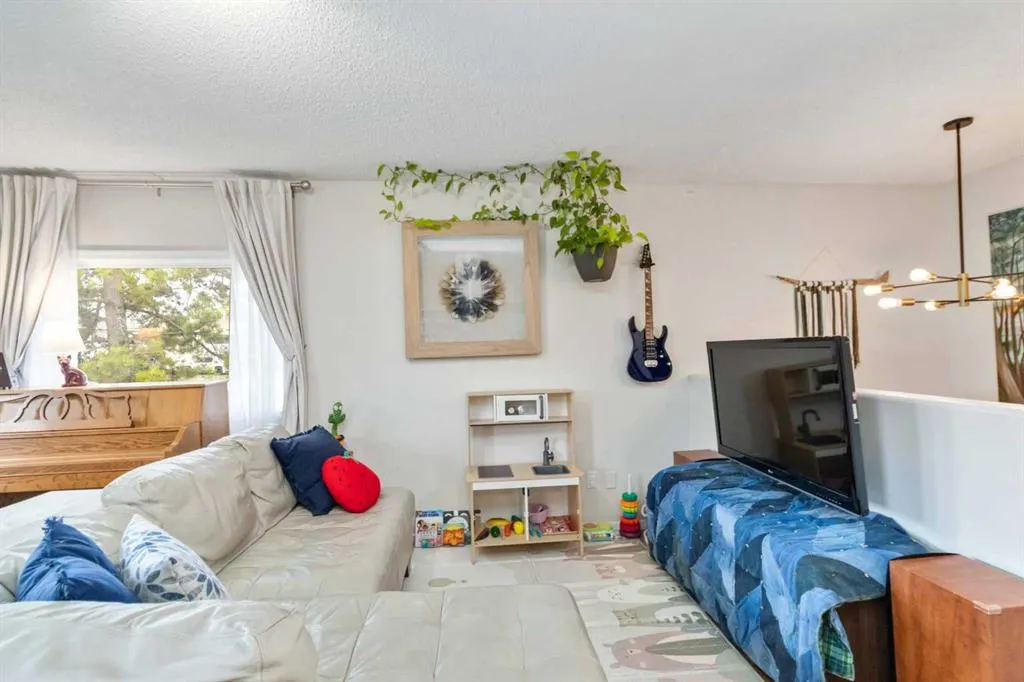 104 Sifton Avenue