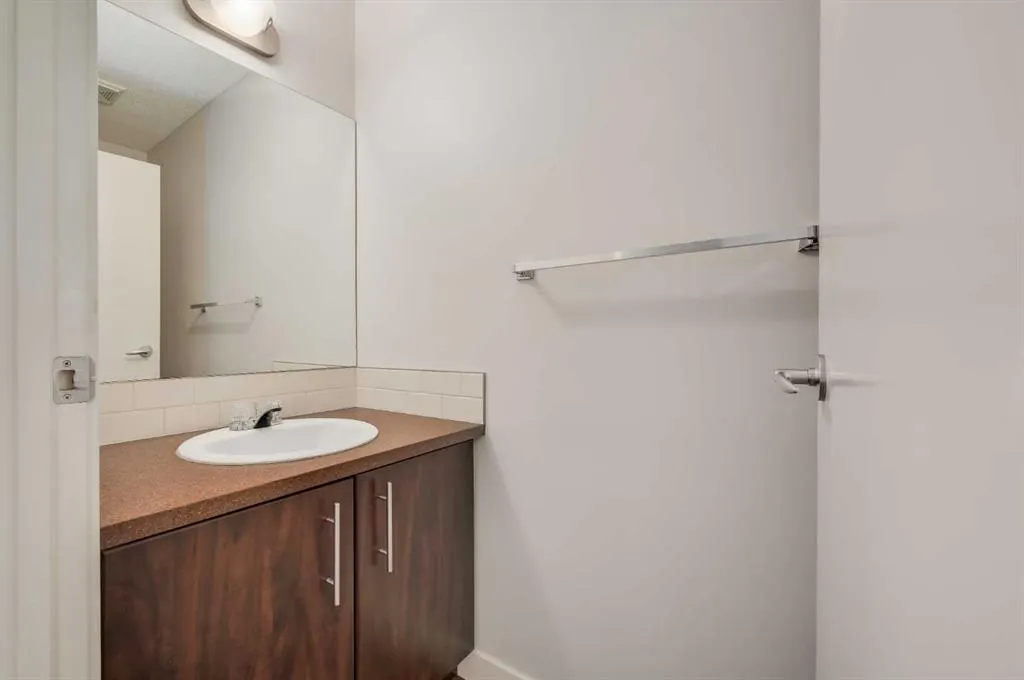 2445 Kingsland Road SE, #1203