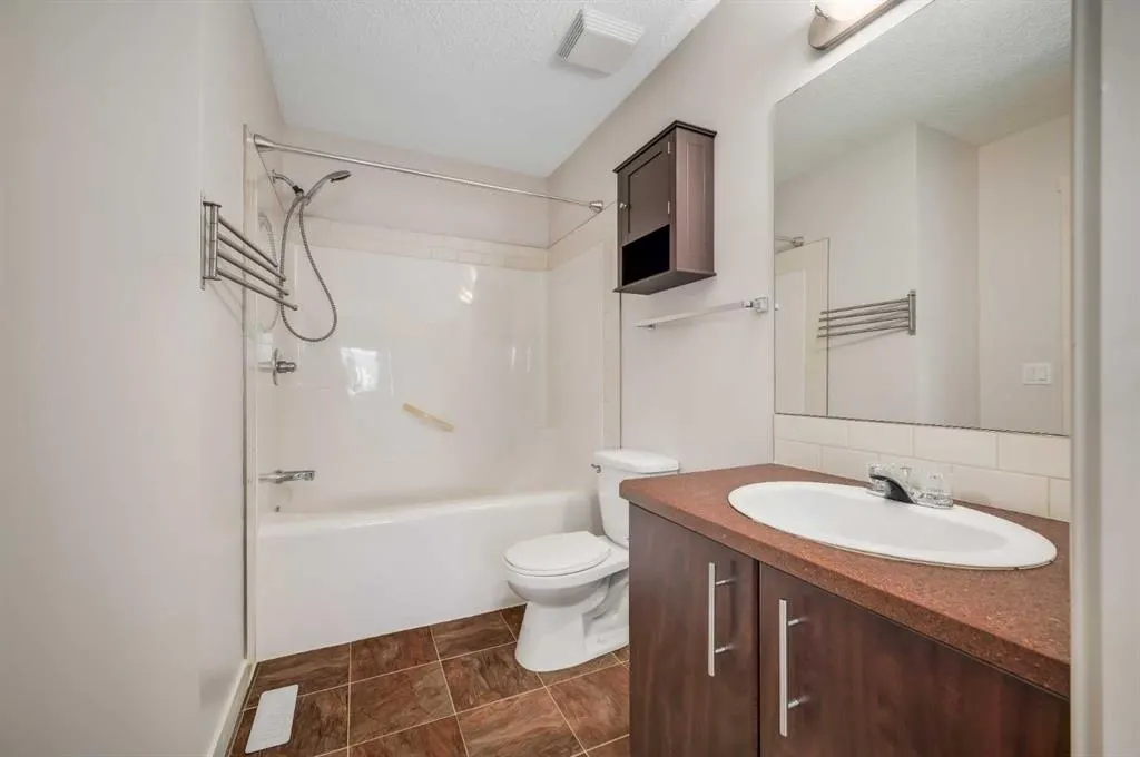 2445 Kingsland Road SE, #1203