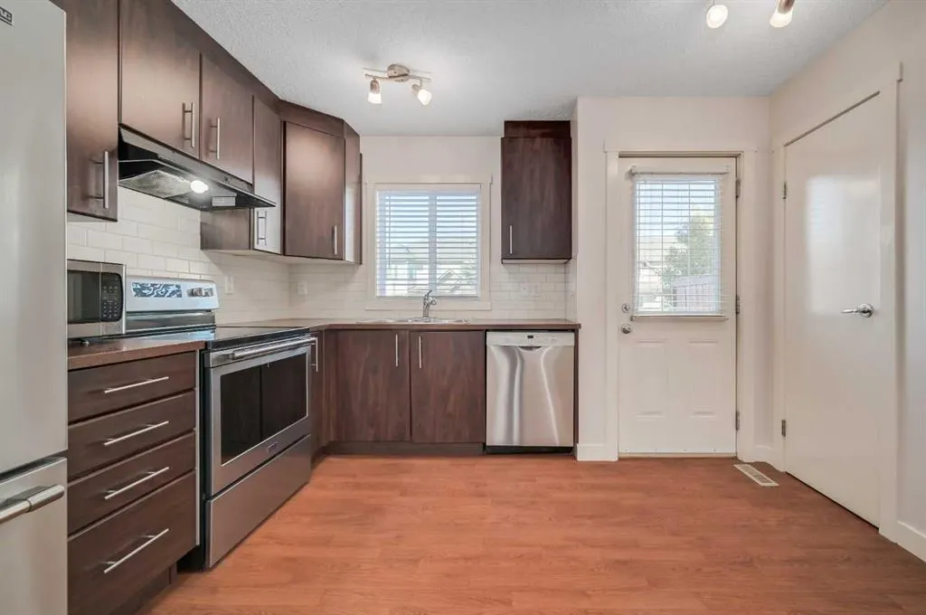 2445 Kingsland Road SE, #1203