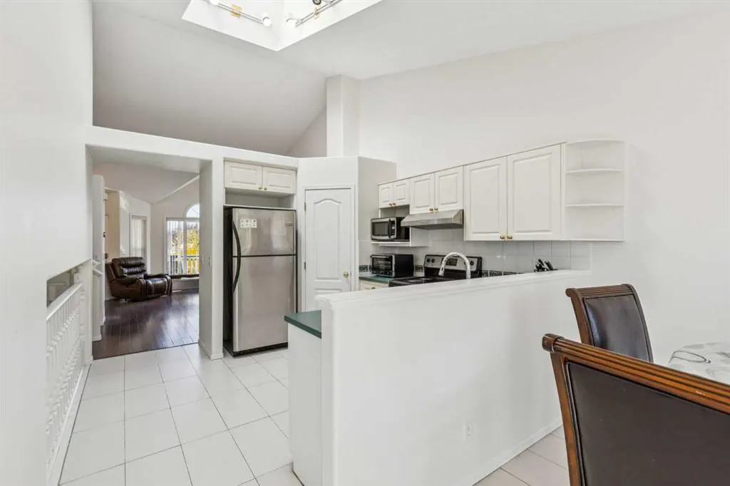 132 San Diego Green NE