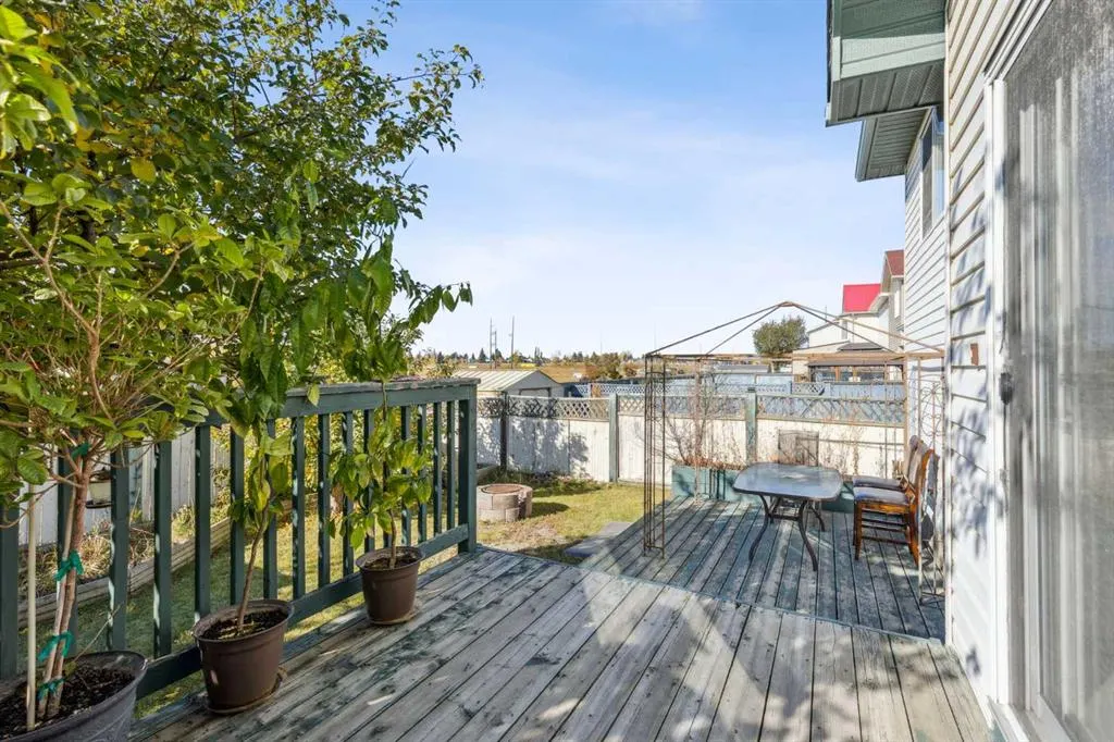 132 San Diego Green NE