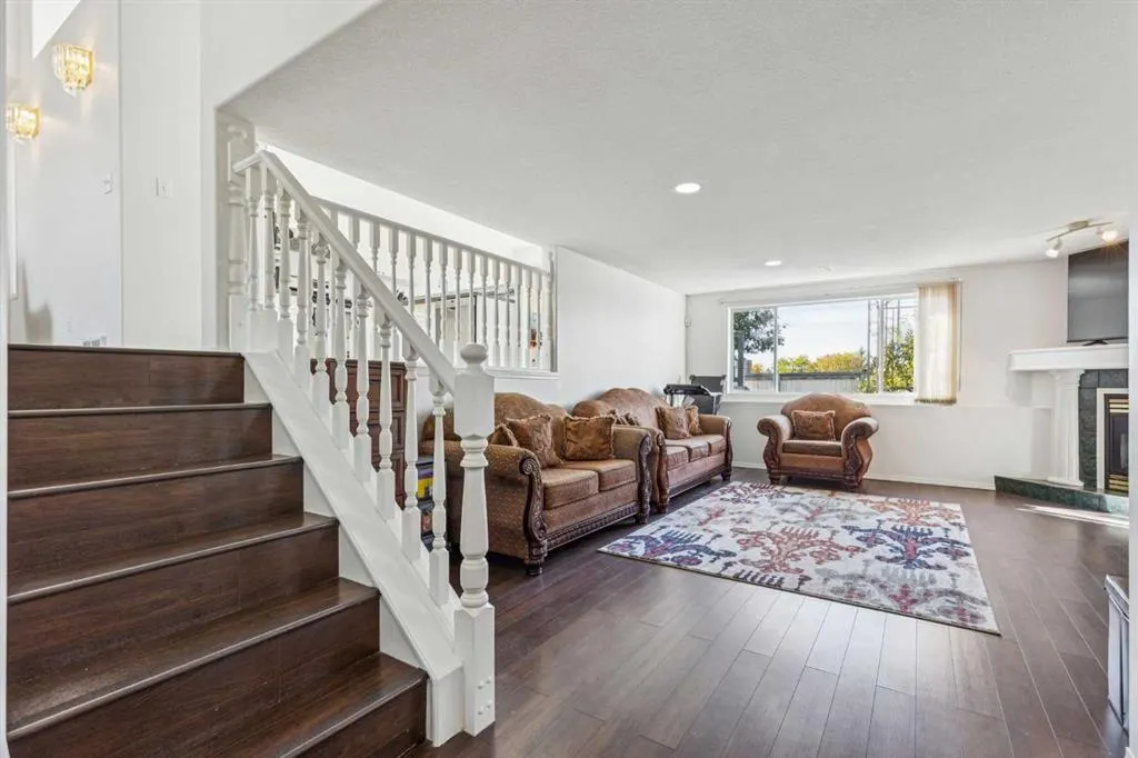 132 San Diego Green NE