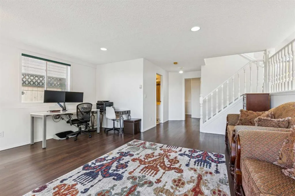 132 San Diego Green NE