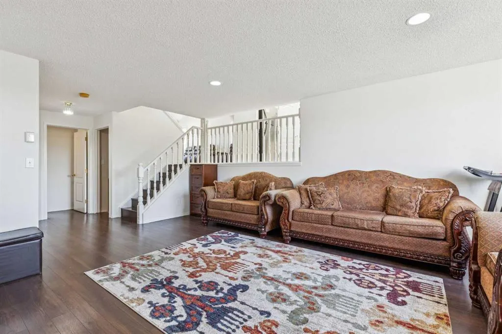 132 San Diego Green NE
