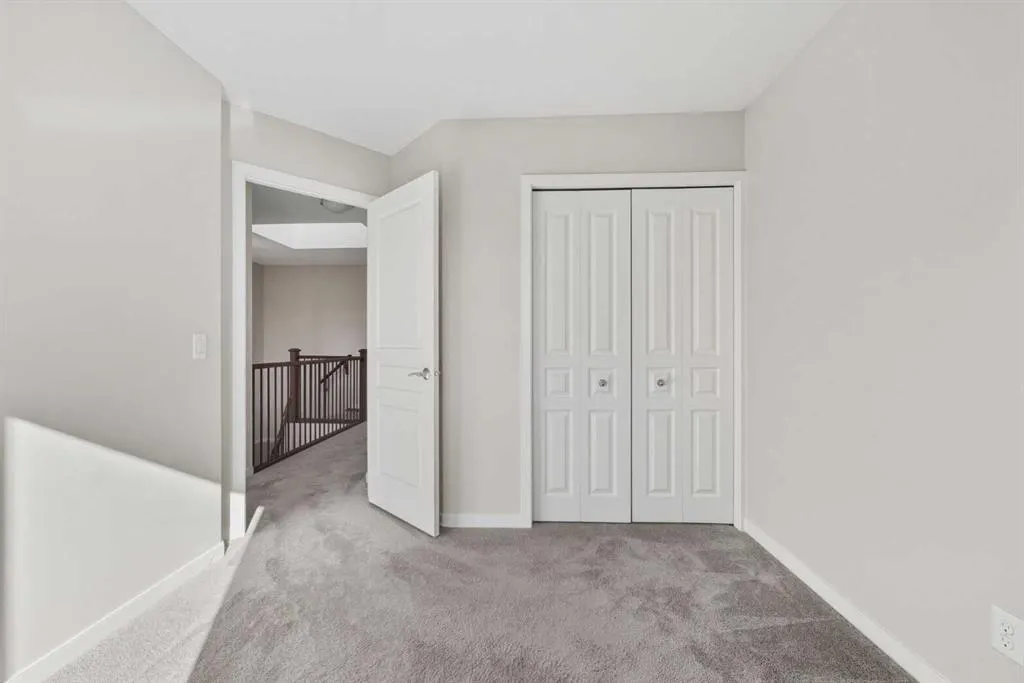 408 Auburn Crest Way SE