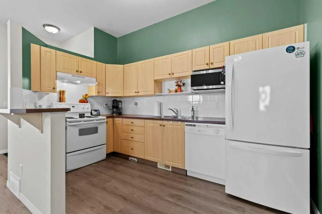 33 Donlevy Avenue, #45