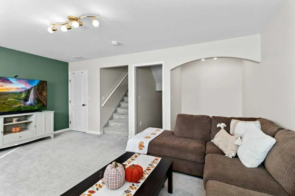 33 Donlevy Avenue, #45