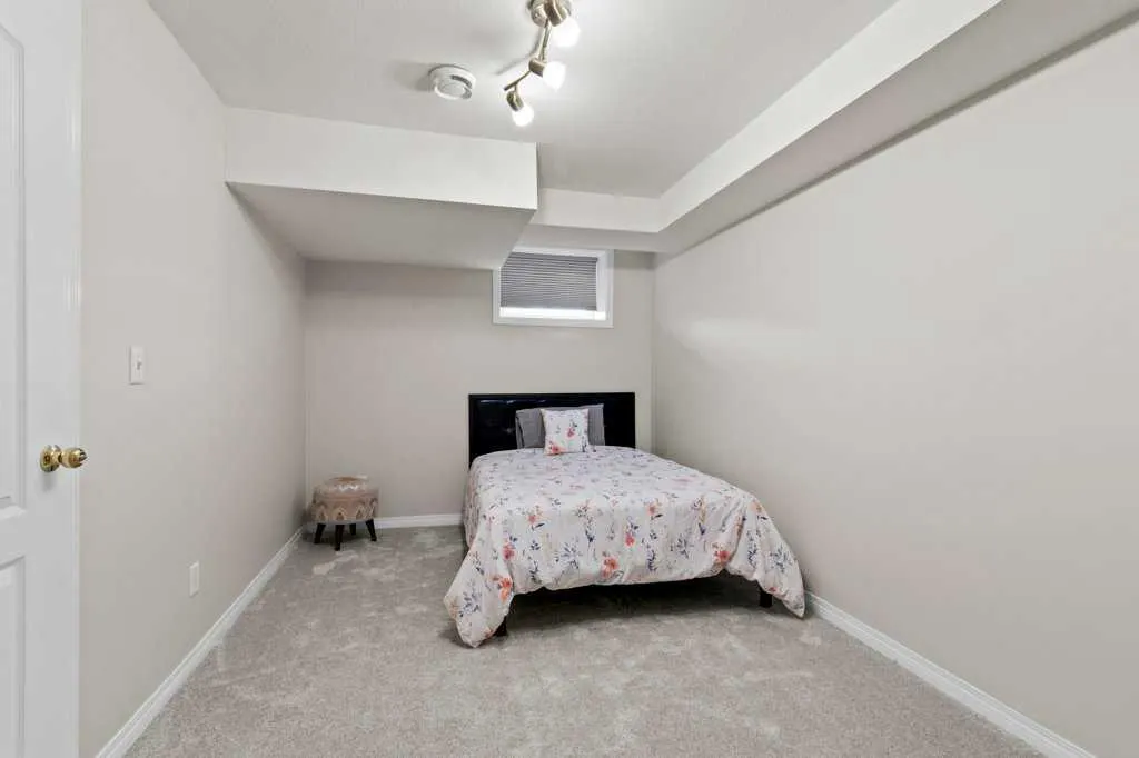 33 Donlevy Avenue, #45