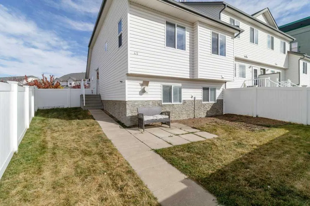 33 Donlevy Avenue, #45