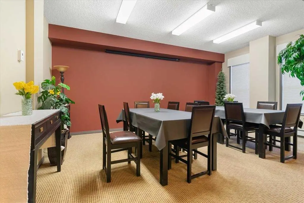12330 102 Street, #321