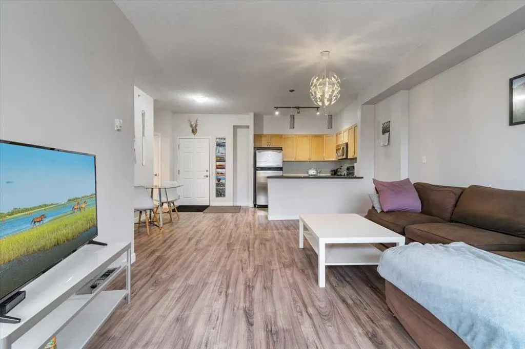 12330 102 Street, #321