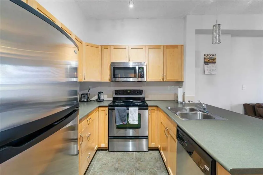 12330 102 Street, #321