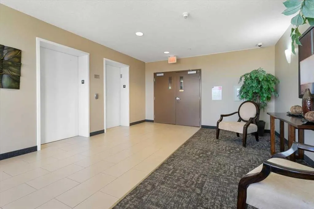 12330 102 Street, #321