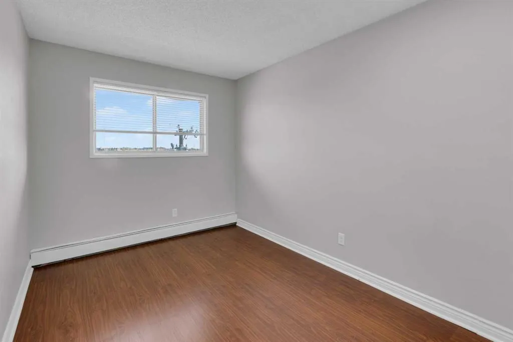 3606 Erlton Court SW, #204