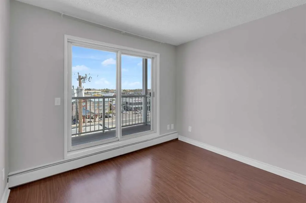 3606 Erlton Court SW, #204