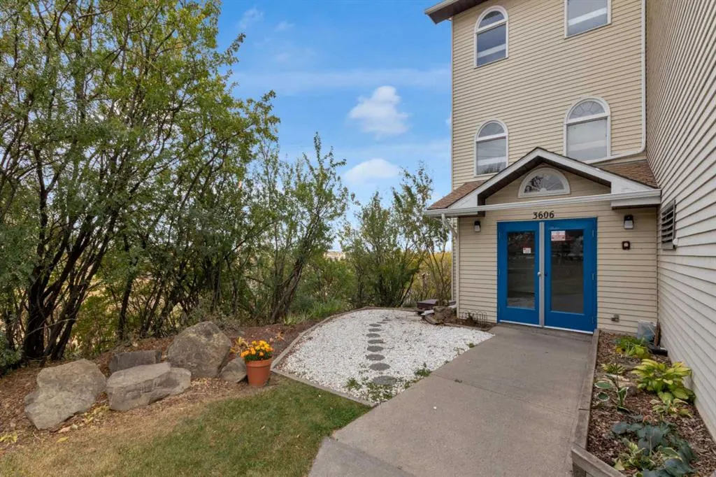 3606 Erlton Court SW, #204
